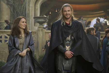 Thor-Dark-World-Natalie-Portman-Chris-Hemsworth